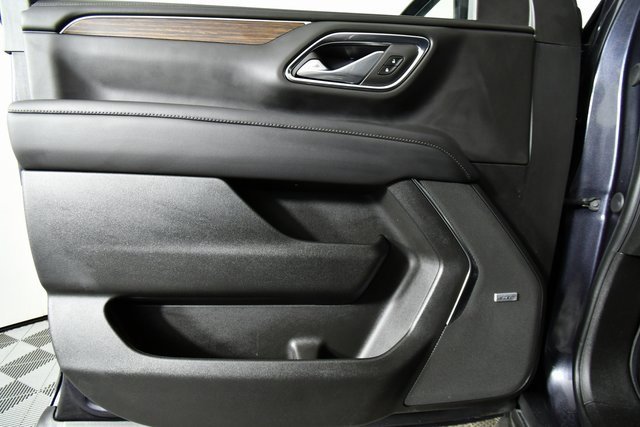 Used 2024 Chevrolet Suburban High Country image 21