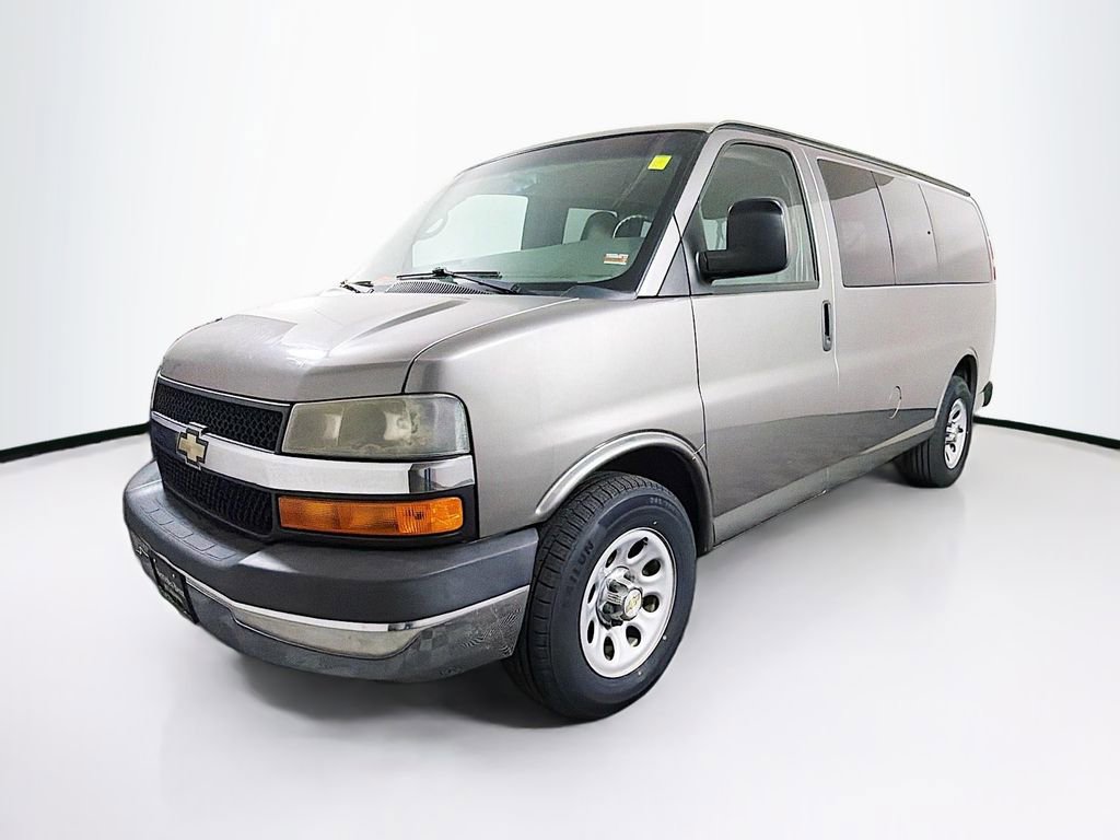 Used 2011 Chevrolet Express 1500 LT w/ LT Preferred Equipment Group AWD/4WD image 3