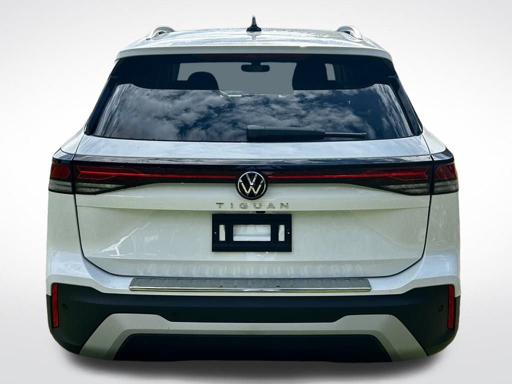 New 2026 Volkswagen Tiguan S image 5