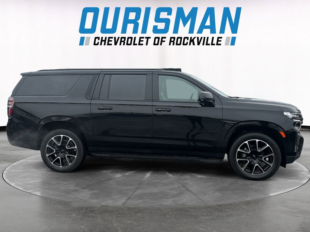 Used 2021 Chevrolet Suburban RST w/ Luxury Package image 7
