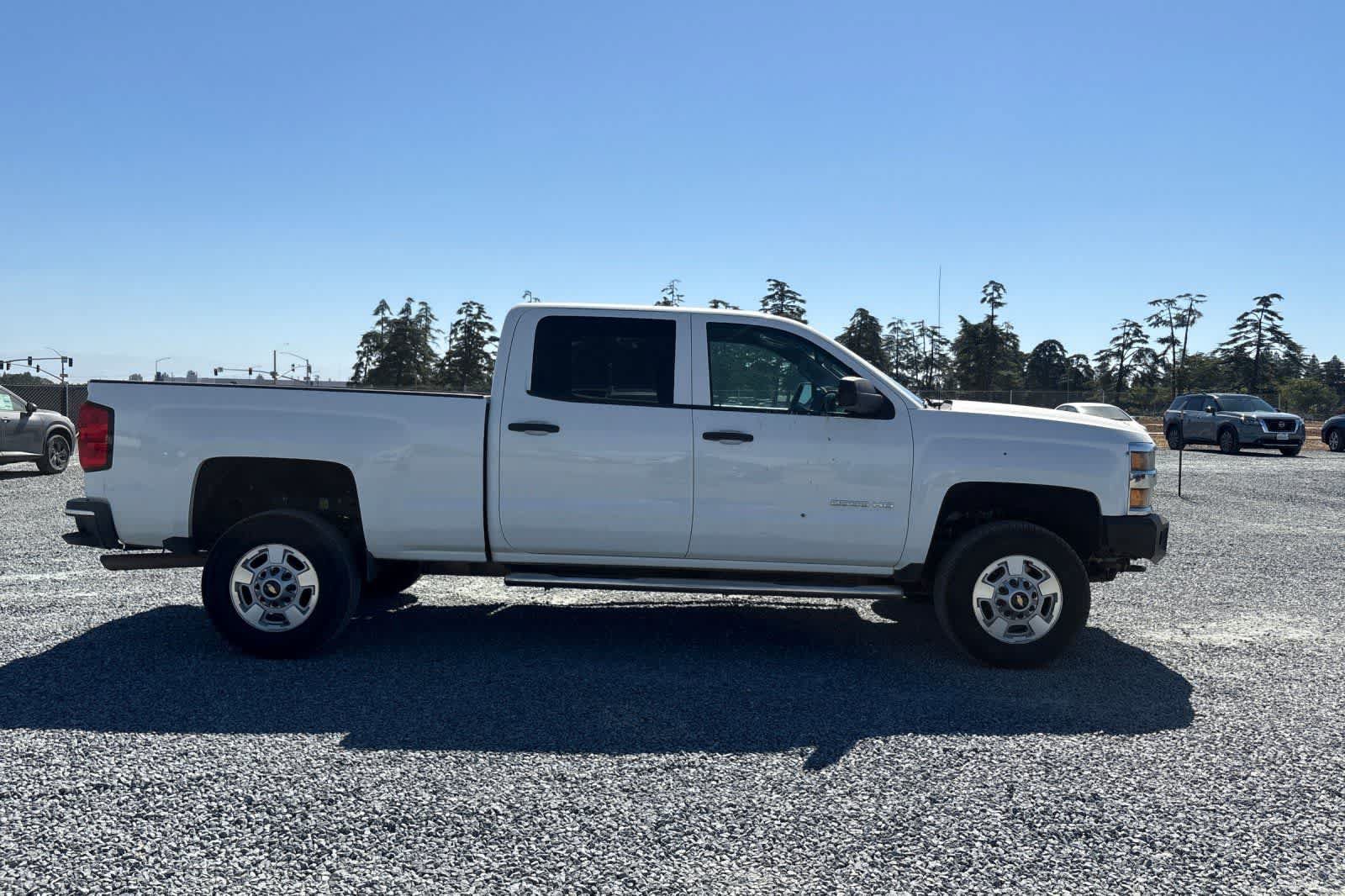 Used 2015 Chevrolet Silverado 2500 LT RWD image 9