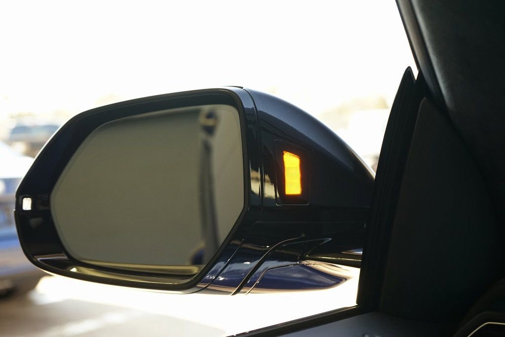 Used 2019 Lamborghini Urus image 27