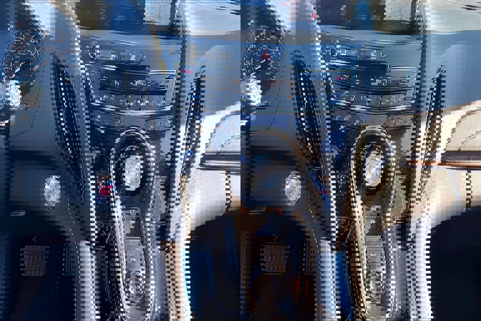 Used 2023 Acura RDX AWD w/ Advance Package image 35