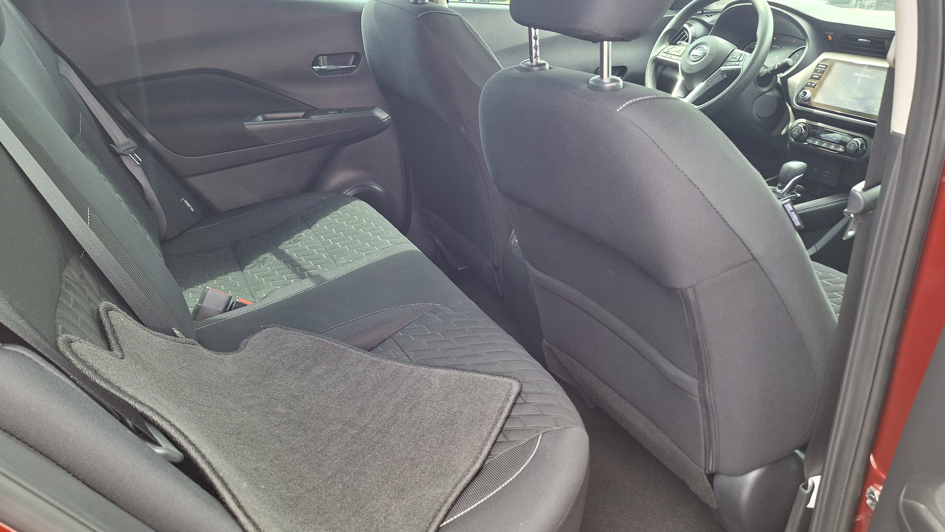 Used 2021 Nissan Kicks SV image 21
