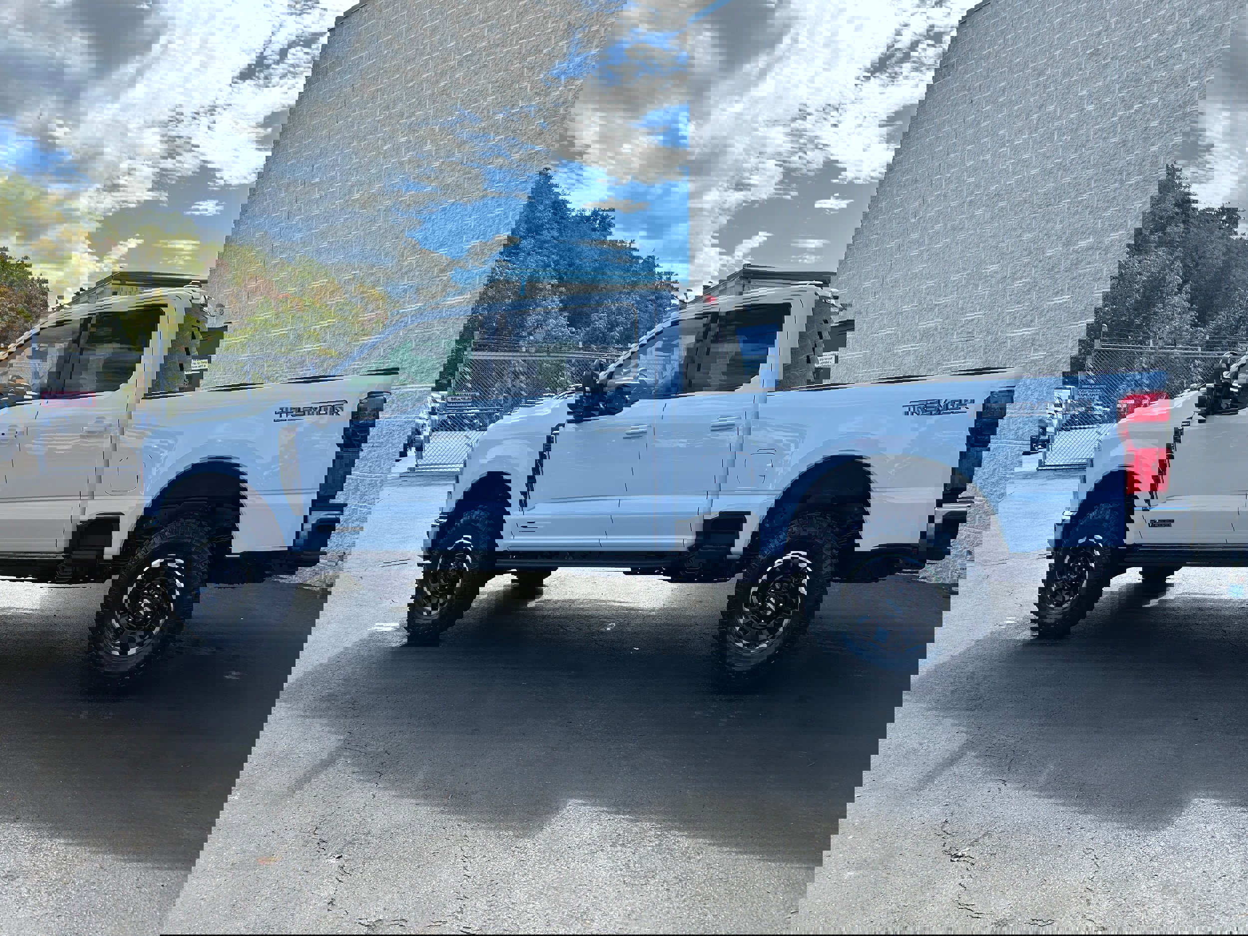 New 2026 Ford F350 Lariat w/ Tremor Off-Road Package image 7