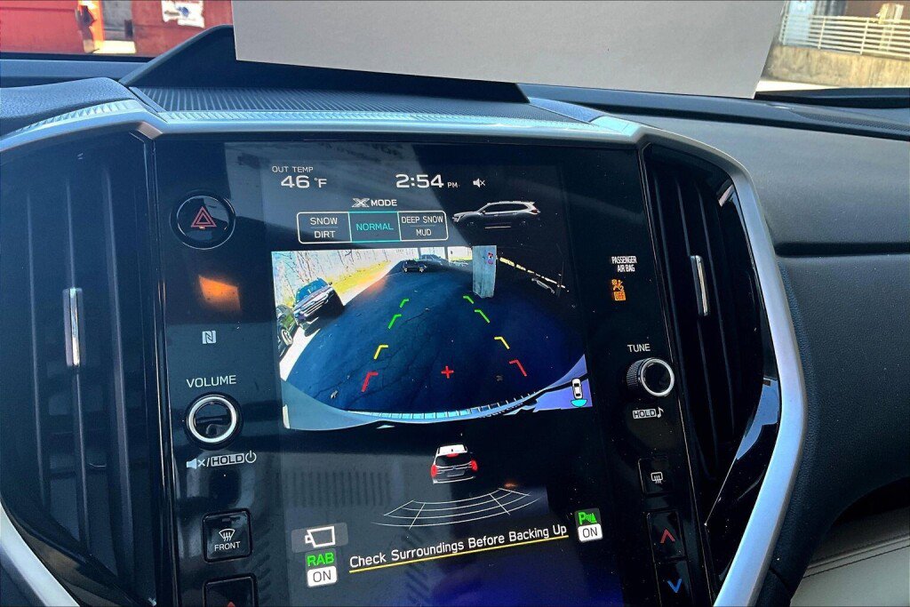 Certified 2023 Subaru Ascent Limited w/ Technology Package image 9