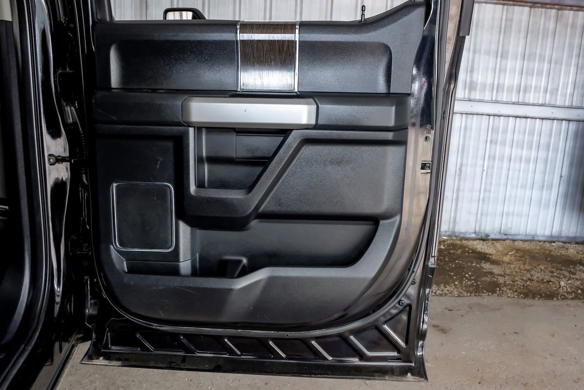Used 2020 Ford F250 Lariat w/ Lariat Ultimate Package AWD/4WD image 46