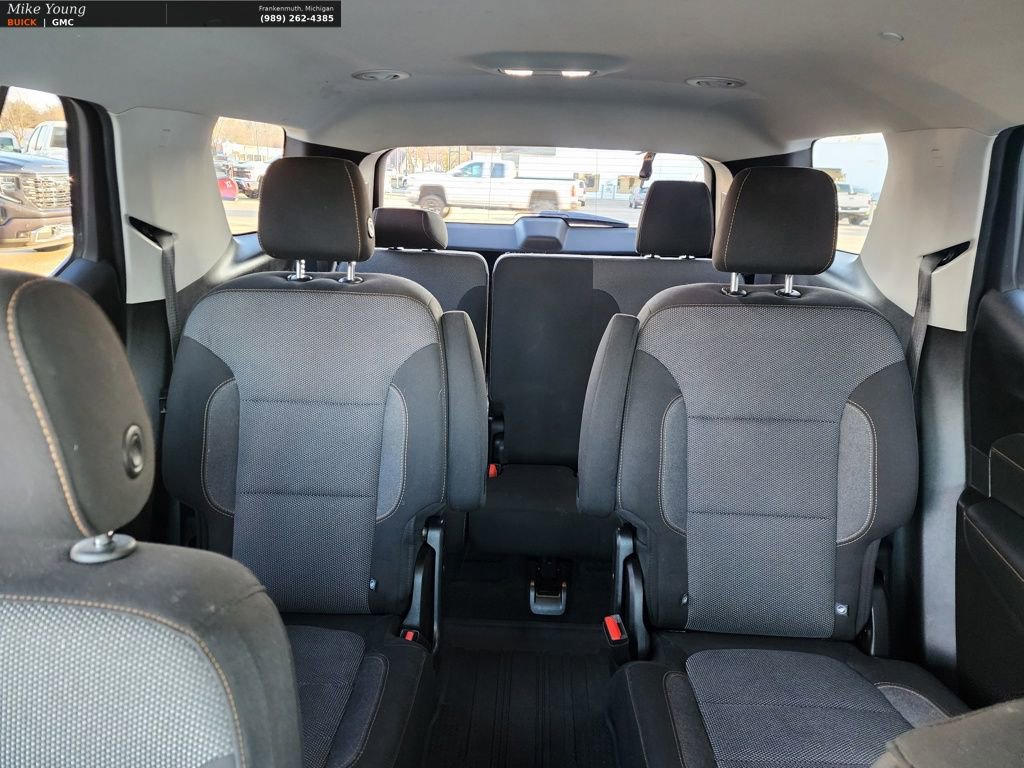 Used 2018 Chevrolet Traverse LT image 25