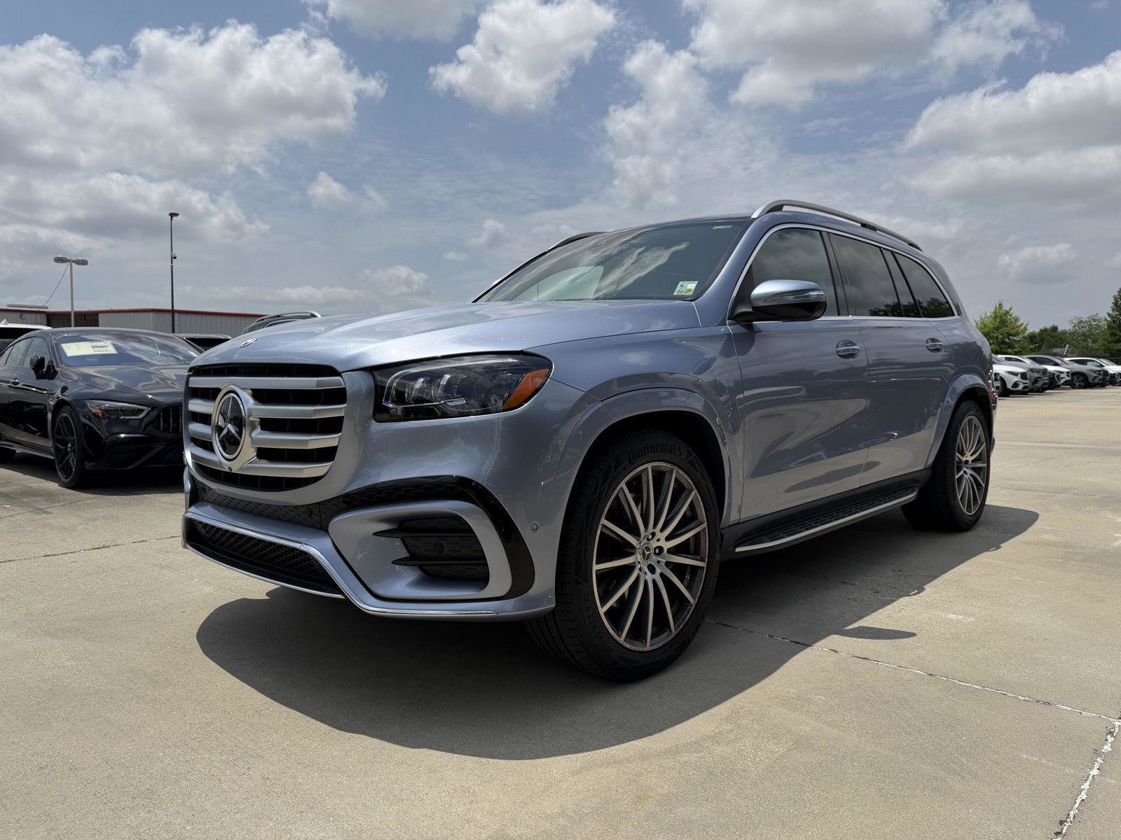 Certified 2025 Mercedes-Benz GLS 450 4MATIC image 3