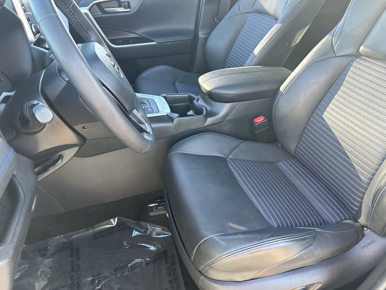 Used 2021 Toyota RAV4 XSE w/ XSE Grade Weather Package AWD/4WD image 23