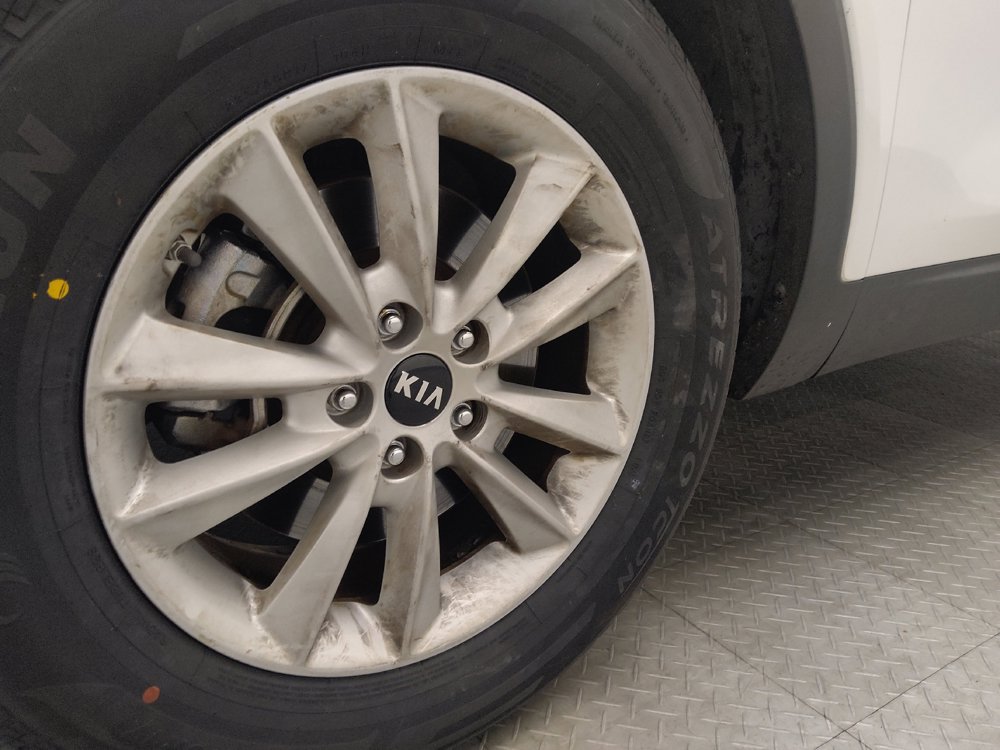 Used 2019 Kia Sorento FWD w/ LX Convenience Package image 31