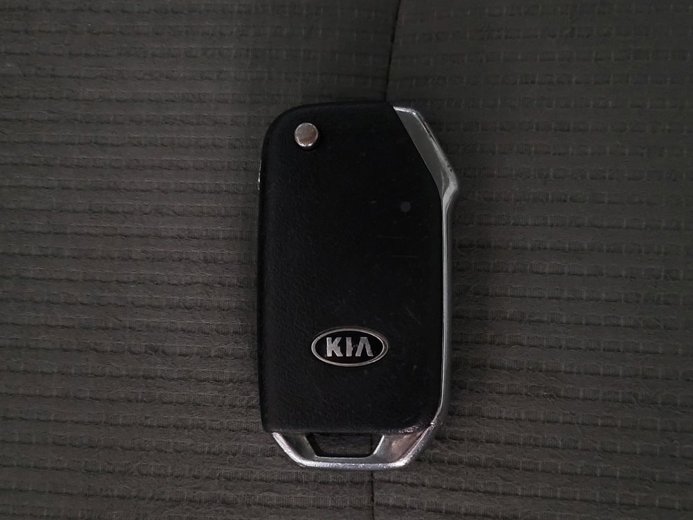 Used 2021 Kia Forte LXS FWD image 32