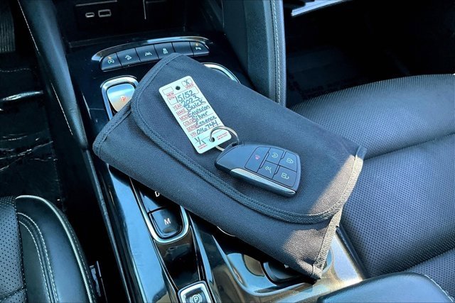 Used 2023 Buick Envision Essence image 34