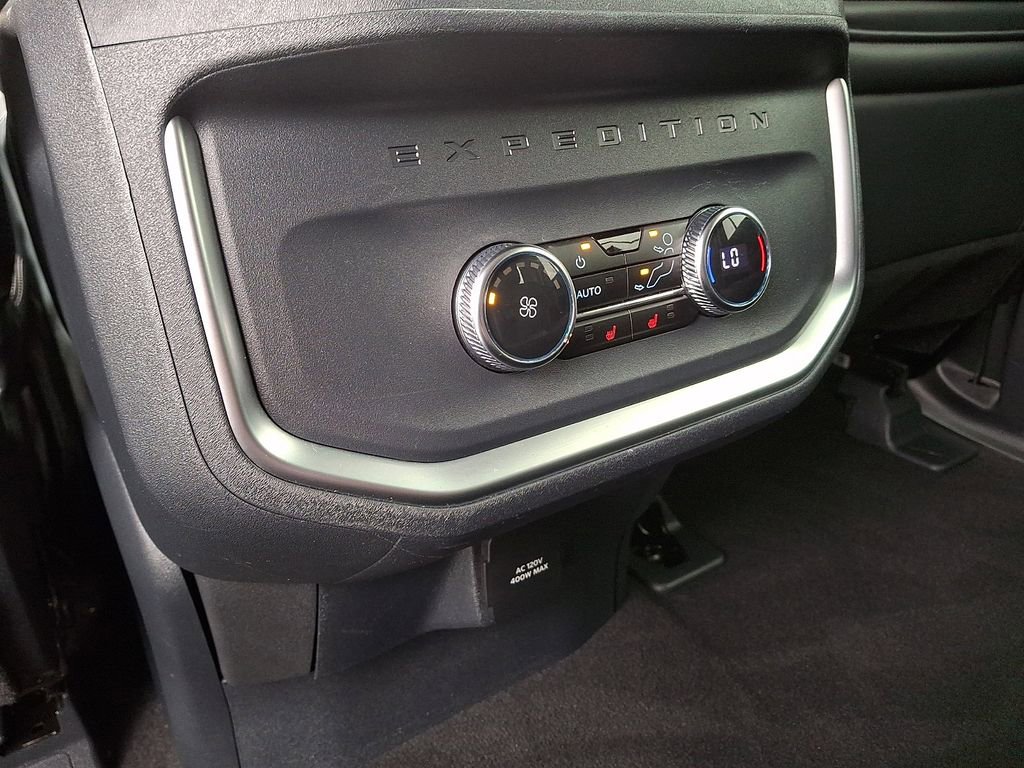 Certified 2025 Ford Expedition Max Platinum image 12