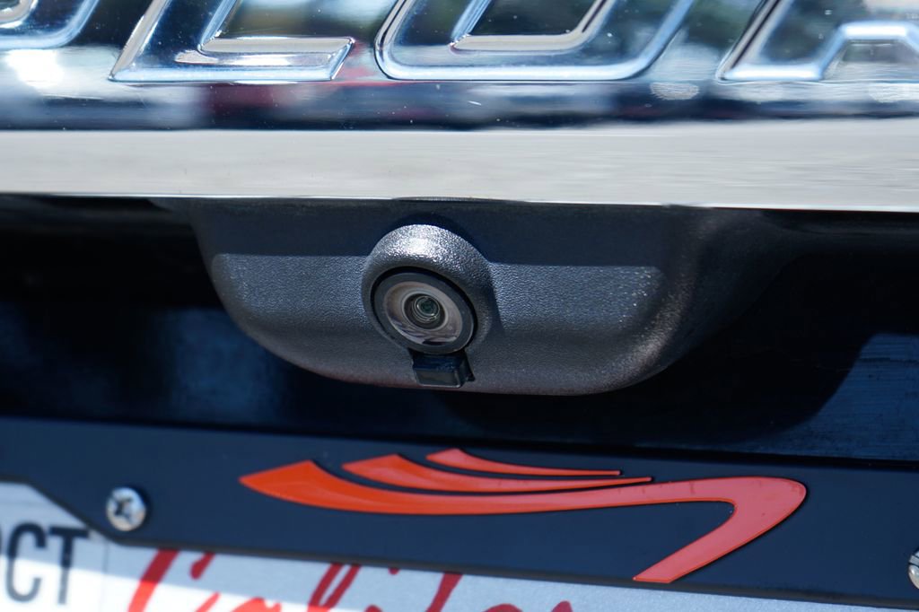 Used 2022 Ford Explorer XLT w/ Equipment Group 202A image 46