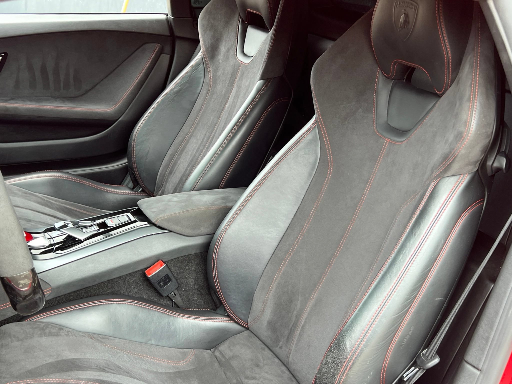 Used 2016 Lamborghini Huracan LP 580-2 RWD image 4
