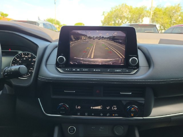 Used 2023 Nissan Rogue SV FWD image 26