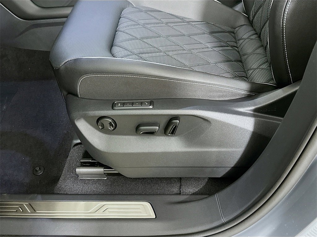 New 2026 Volkswagen Atlas SEL Premium R-Line image 9