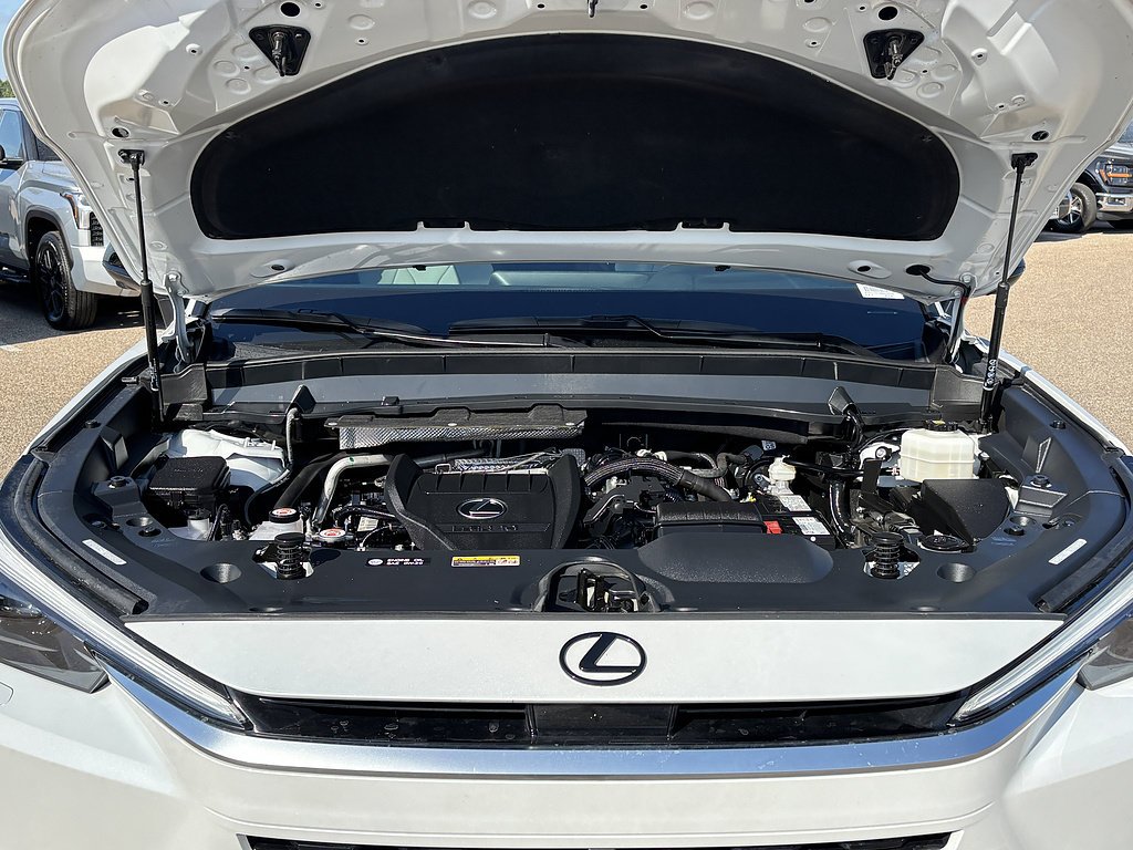 Used 2025 Lexus TX 350 AWD w/ Technology Package image 4