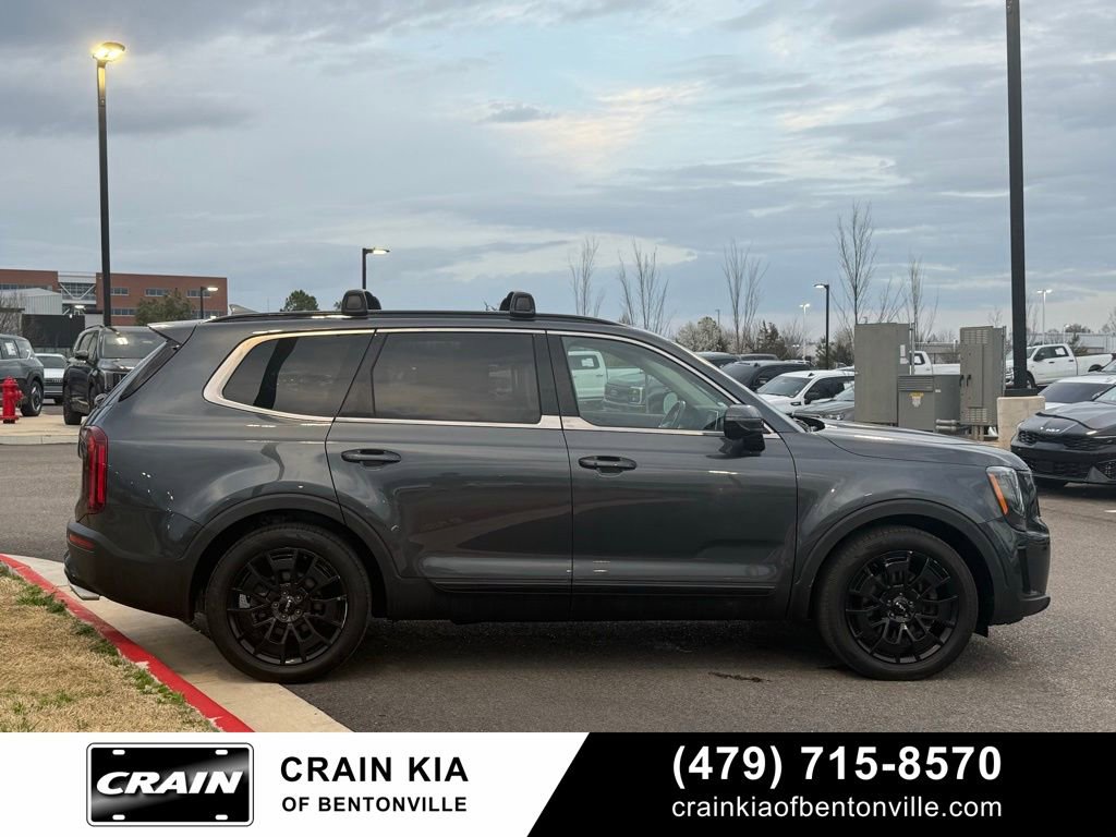 Certified 2022 Kia Telluride SX w/ Nightfall Edition Package image 9