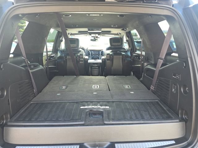 Used 2017 Cadillac Escalade Platinum AWD/4WD image 25