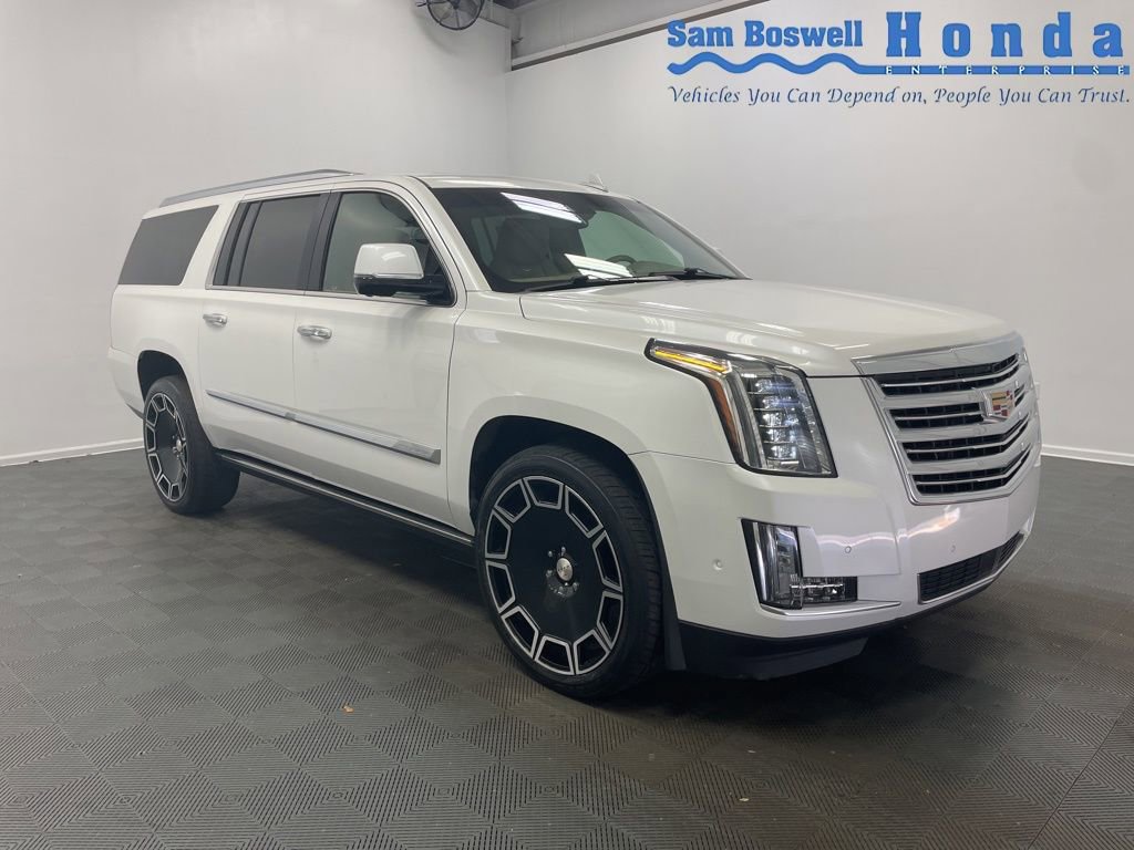 Used 2019 Cadillac Escalade ESV Platinum image 1