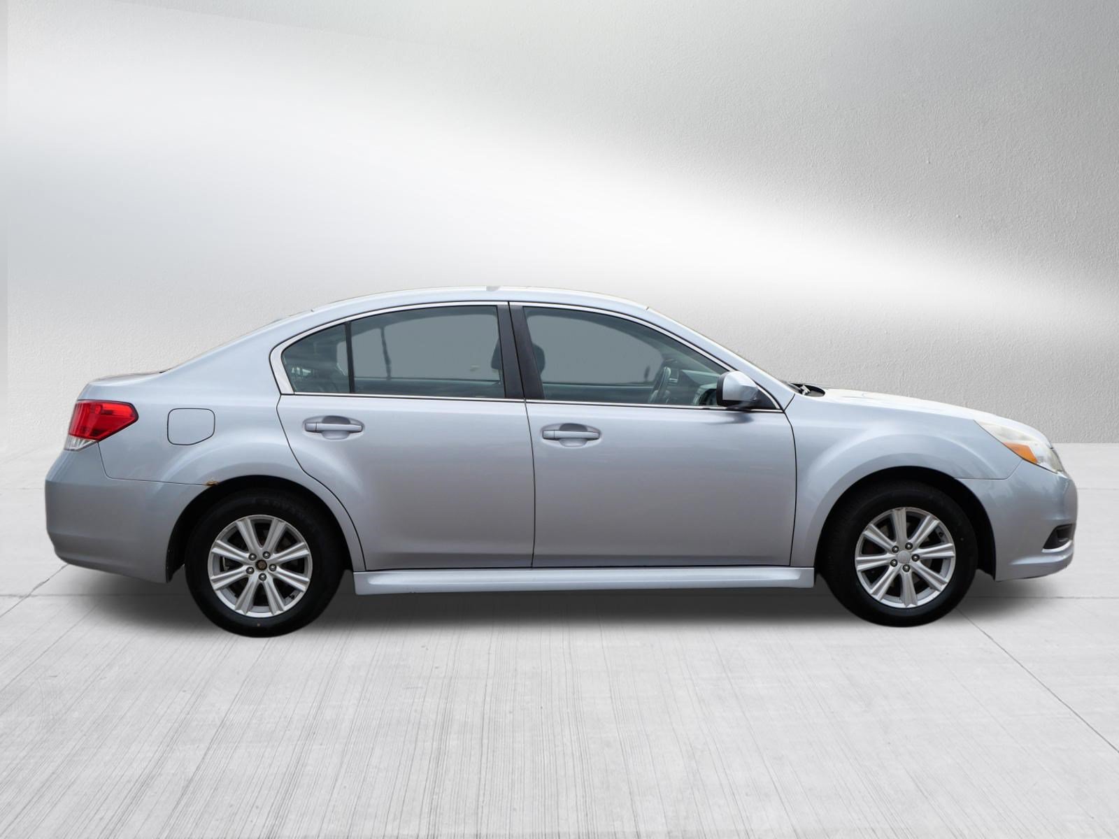 Used 2012 Subaru Legacy 2.5i Premium AWD/4WD image 8