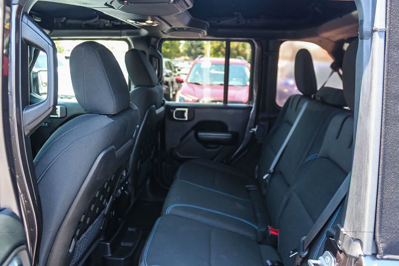 Used 2021 Jeep Wrangler Unlimited Rubicon 4xe AWD/4WD image 22