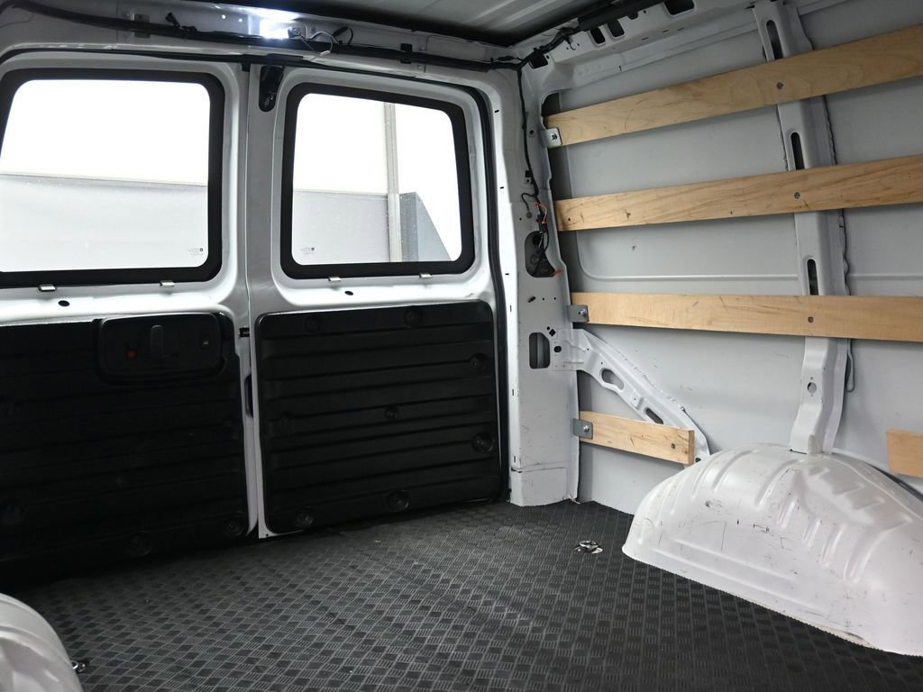 Certified 2024 GMC Savana 2500 w/ Driver Convenience Package RWD image 10