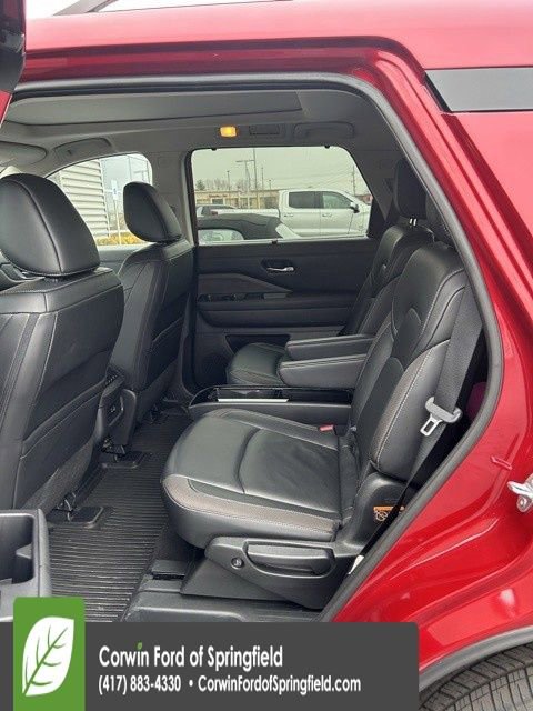 Used 2023 Nissan Pathfinder SL w/ SL Premium Package image 9