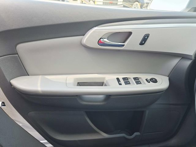 Used 2010 Chevrolet Traverse LT w/ Personal Connectivity Package FWD image 28