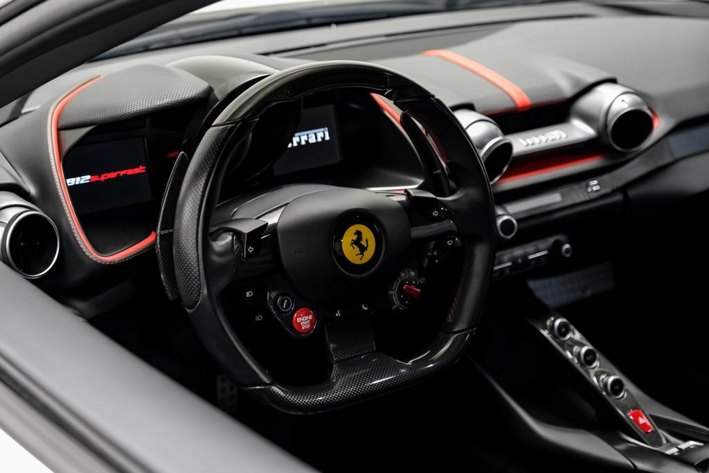 Used 2019 Ferrari 812 Superfast RWD image 16