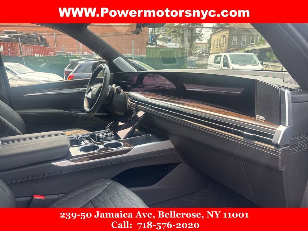 Used 2025 Cadillac Escalade Sport Platinum AWD/4WD image 20