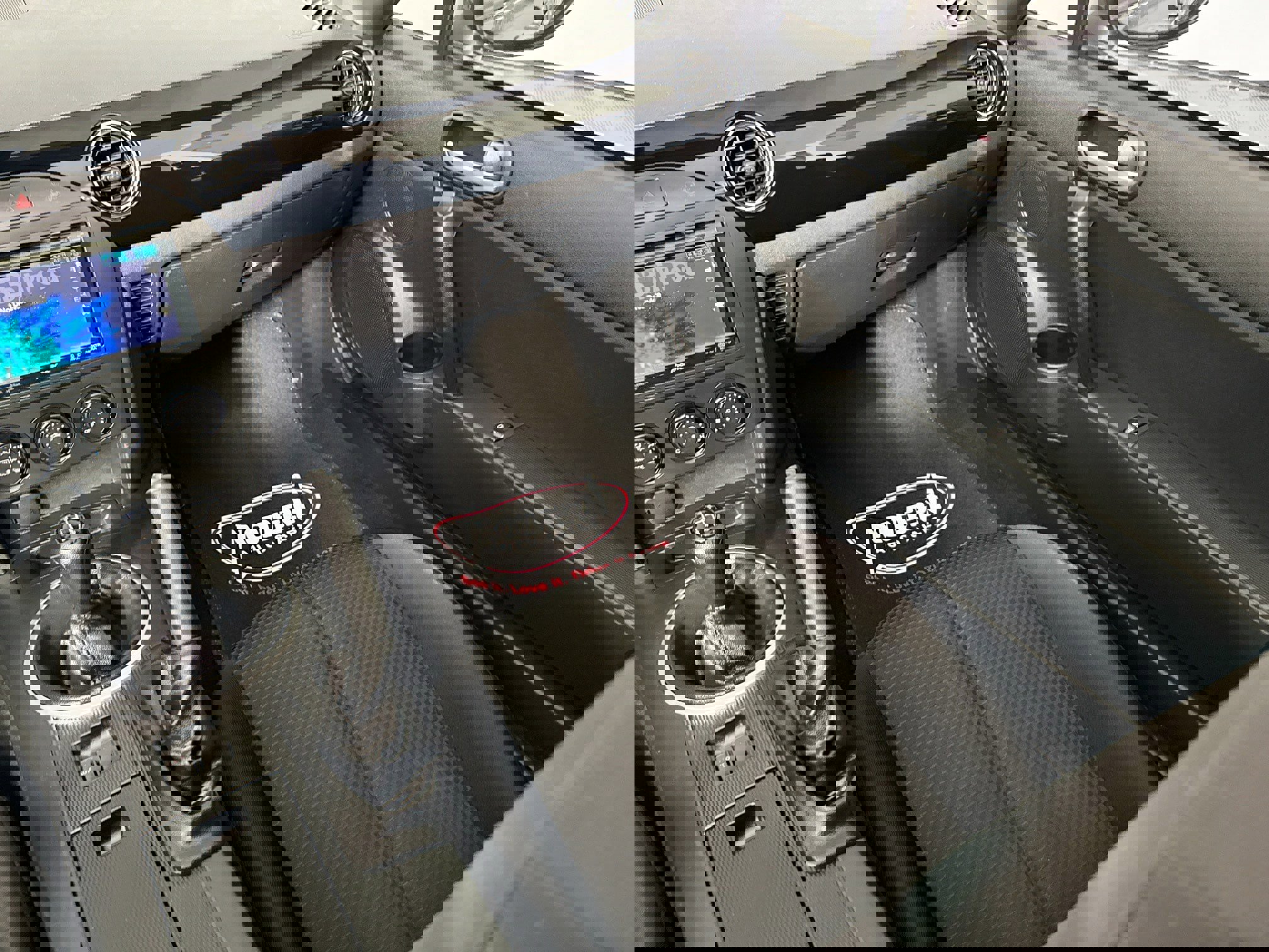 Used 2006 MAZDA MX-5 Miata Touring RWD image 26