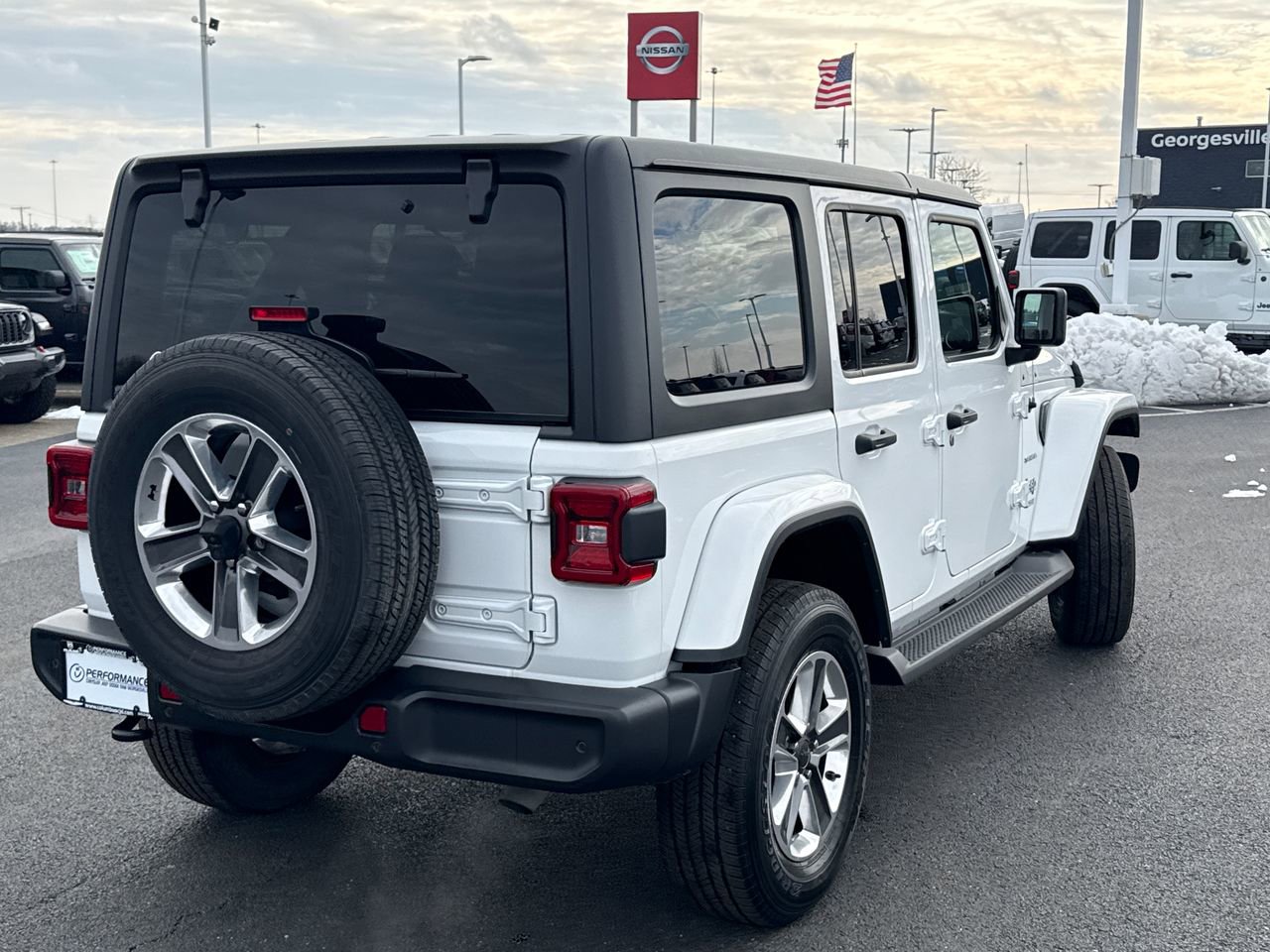 Used 2021 Jeep Wrangler Unlimited Sahara w/ Uconnect 4C Nav & Sound Group image 3