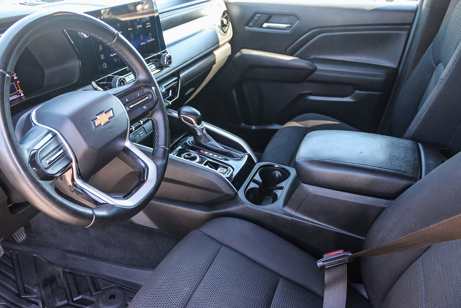 Used 2023 Chevrolet Colorado LT image 19