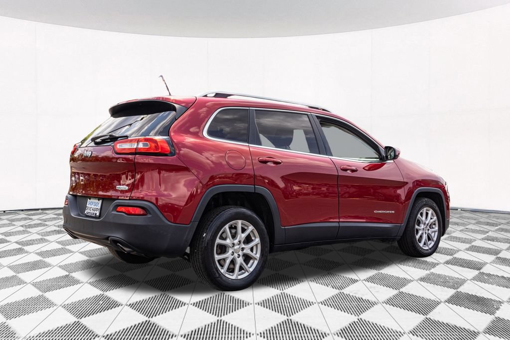 Used 2014 Jeep Cherokee Latitude FWD image 10