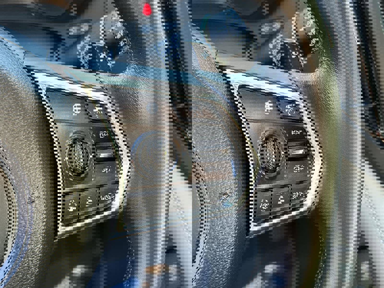 Used 2024 Acura RDX w/Advance Package image 25