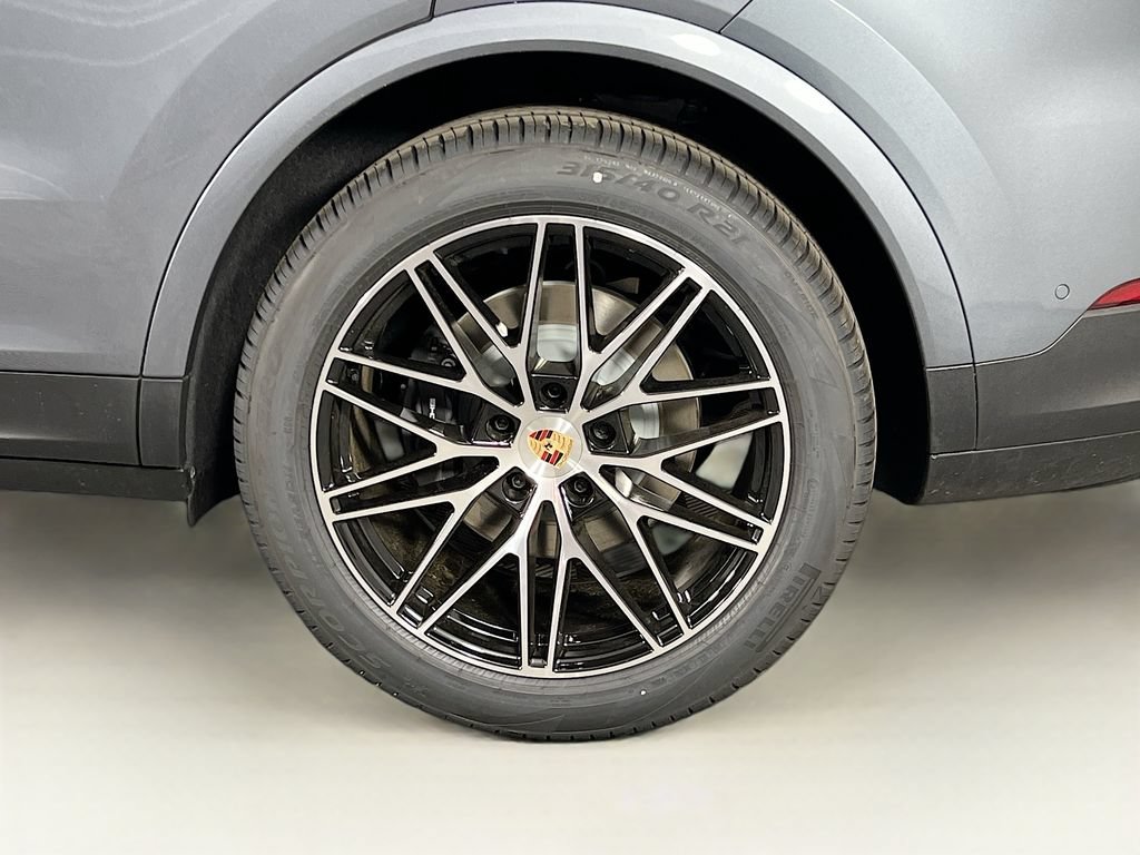 New 2026 Porsche Cayenne AWD/4WD image 33