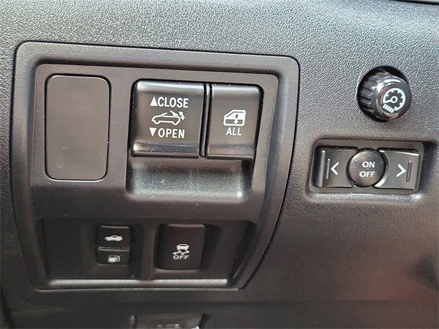 Used 2013 Lexus IS 250C w/ Luxury Pkg image 18