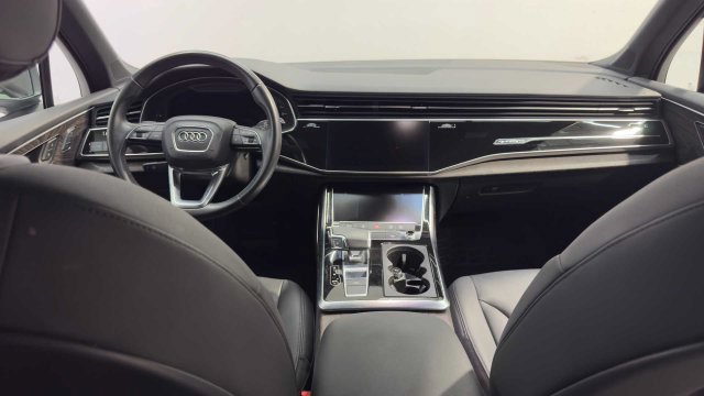 Used 2020 Audi Q7 2.0T Premium Plus AWD/4WD image 17