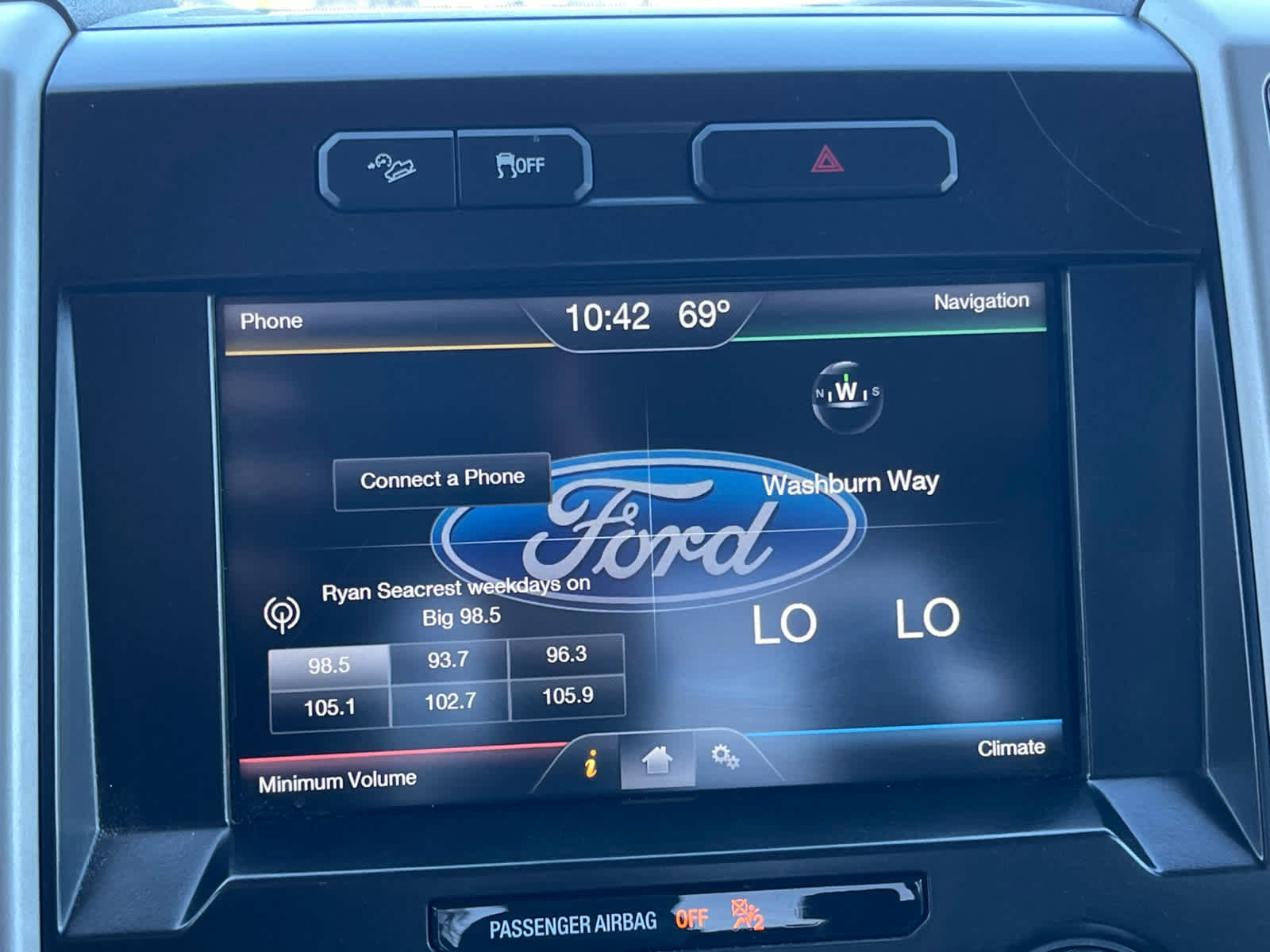 Used 2015 Ford F150 Lariat AWD/4WD image 16