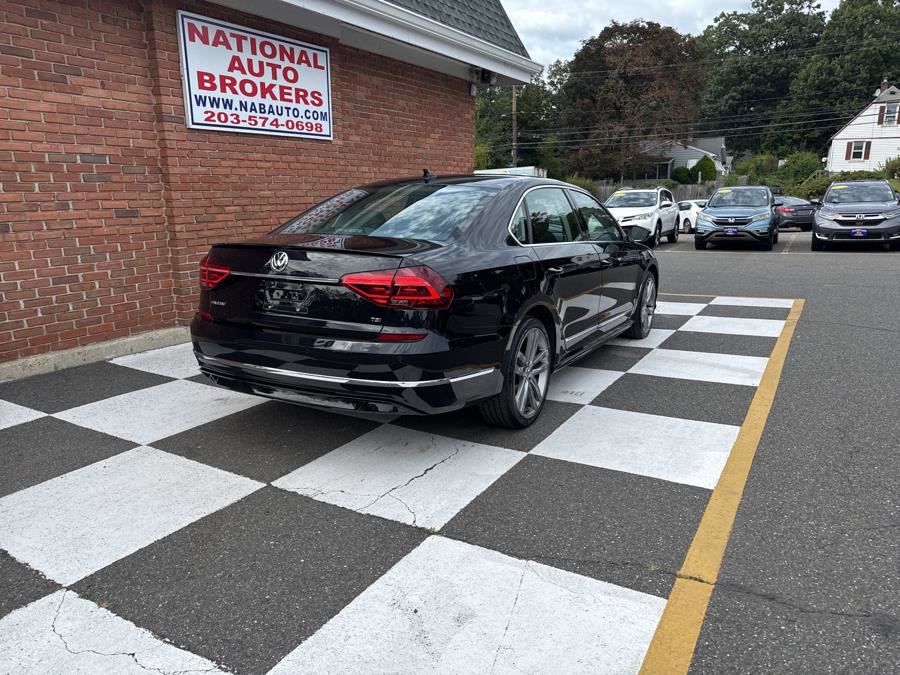 Used 2019 Volkswagen Passat 2.0T SE R-Line image 3