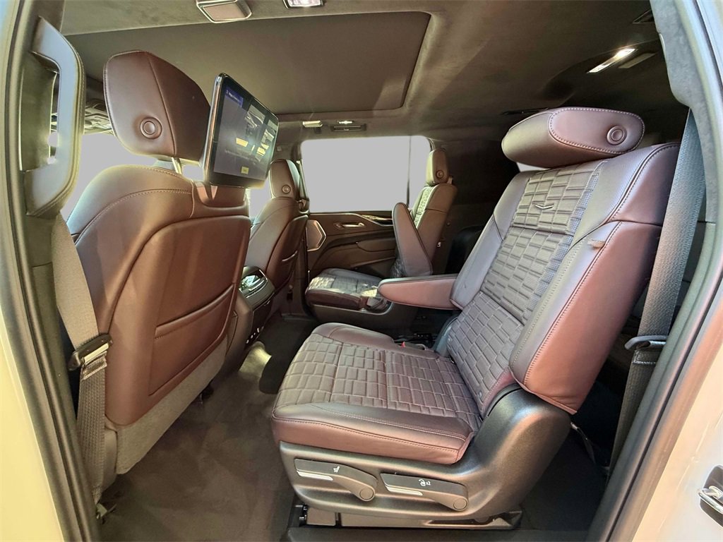 Certified 2024 Cadillac Escalade ESV Sport Platinum w/ LPO, ONYX Package image 20