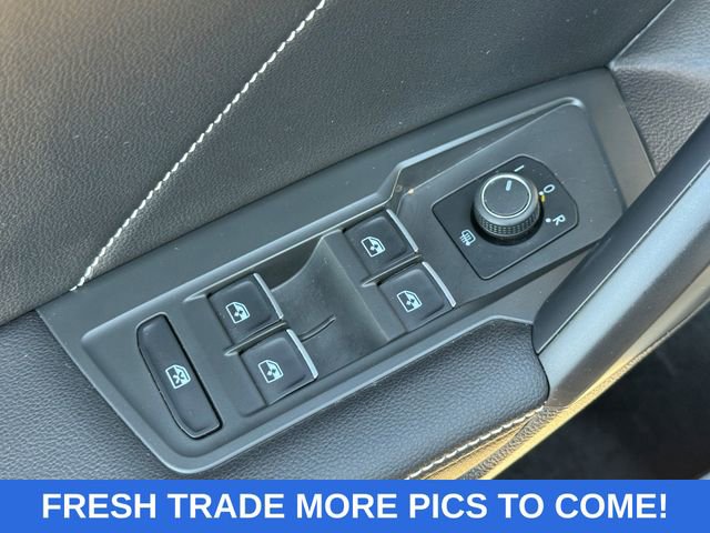 Used 2024 Volkswagen Tiguan SE w/ Panoramic Sunroof Package AWD/4WD image 30
