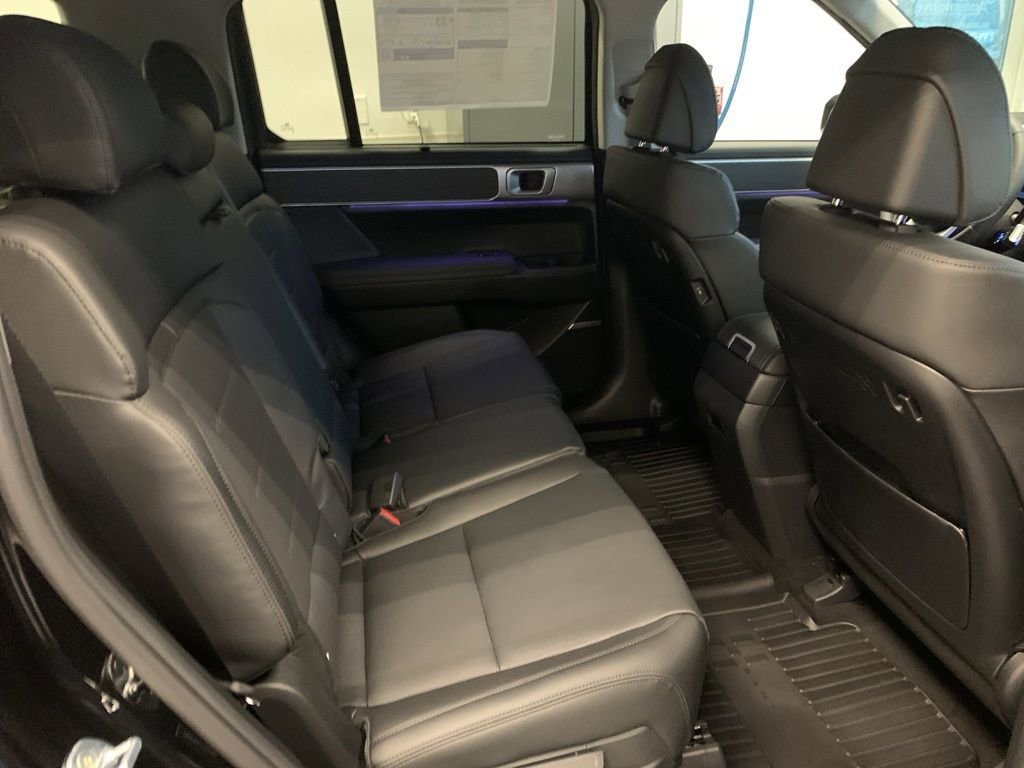 New 2026 Hyundai Santa Fe Limited image 18