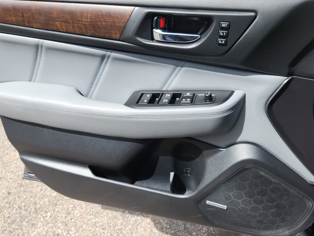 Used 2018 Subaru Outback 3.6R Limited image 7