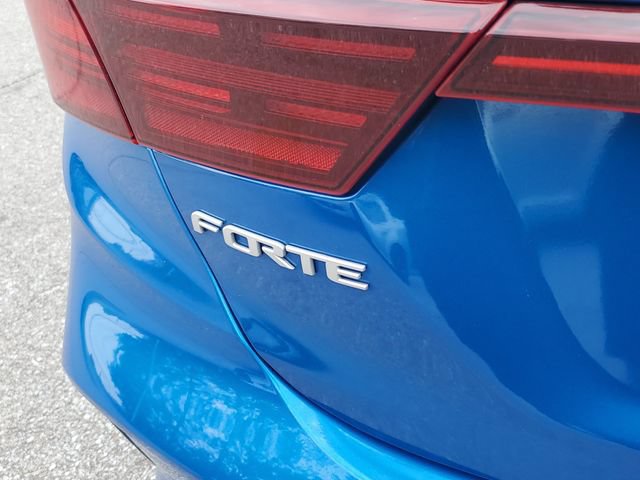 Used 2022 Kia Forte GT-Line w/ GT-Line Premium Package FWD image 7