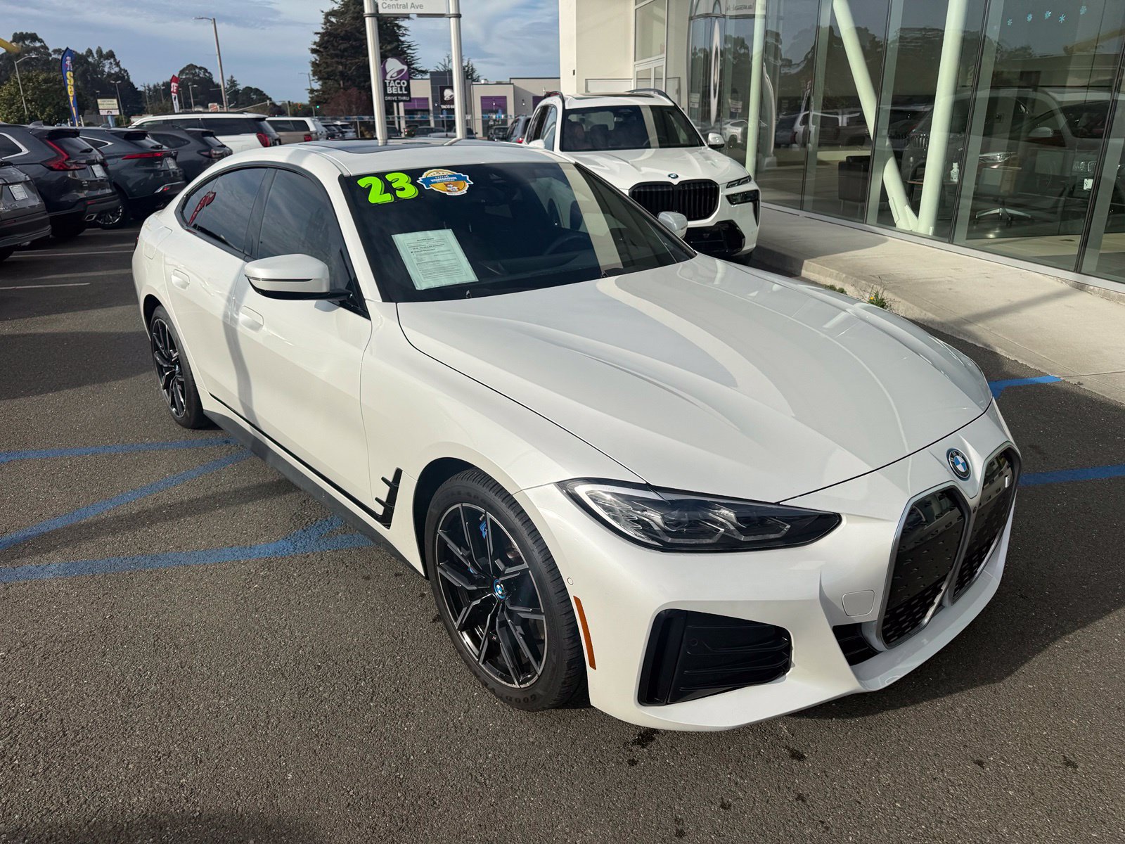 Used 2023 BMW i4 eDrive40 w/ M Sport Package RWD image 2