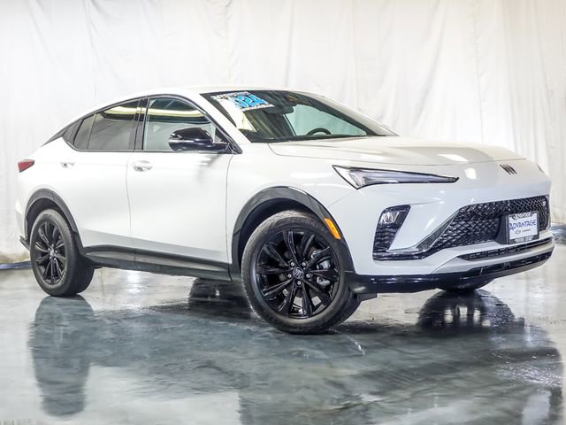 Used 2024 Buick Envista Sport Touring w/ Convenience I Package image 2